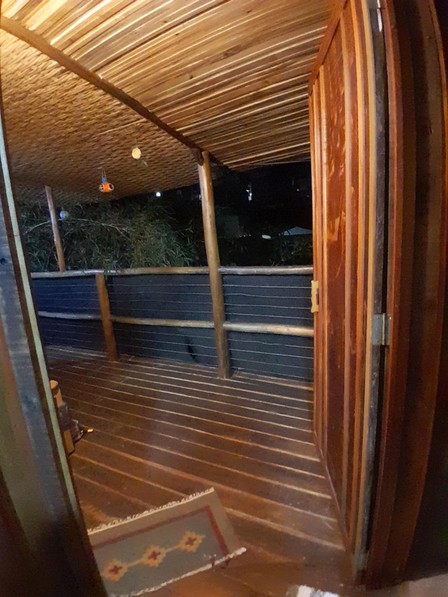 Chale Bambu3 Apartment Cunha Luaran gambar